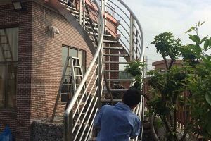 不銹鋼樓梯加工多少錢？真材實(shí)料安全第一【恒宇泰金屬】