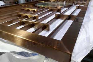 佛山不銹鋼屏風加工廠家，【恒宇泰金屬】激光切割加工優點很多