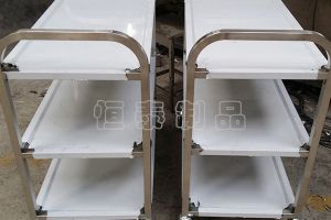 不銹鋼加工一個不銹鋼手推車多少錢？【恒宇泰】專注不銹鋼加工15年老廠，告訴給您