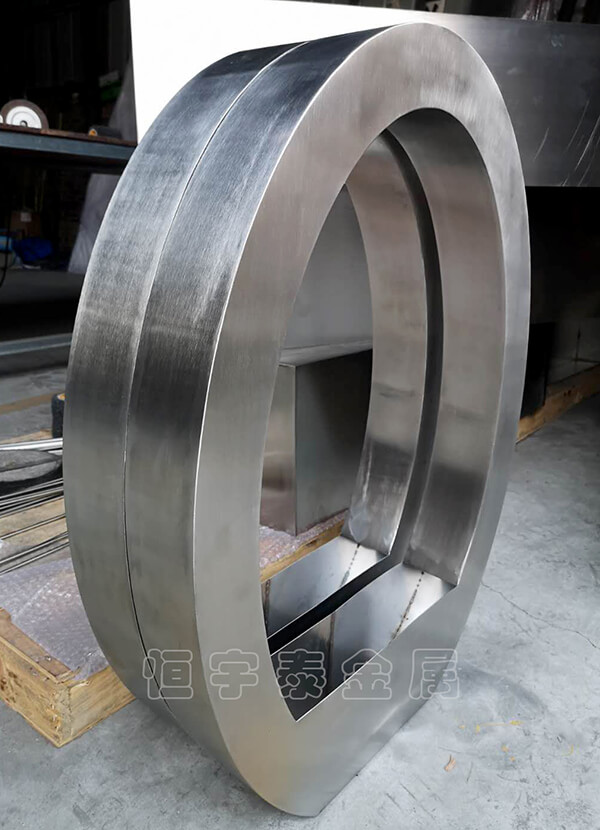 不銹鋼加工 鈑金機箱是怎樣制作